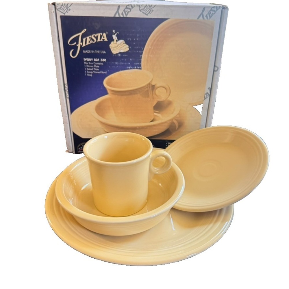 Fiesta Homer Laughlin China 4 Pc Place Setting‎ Ivory Fiestaware VTG 831 330